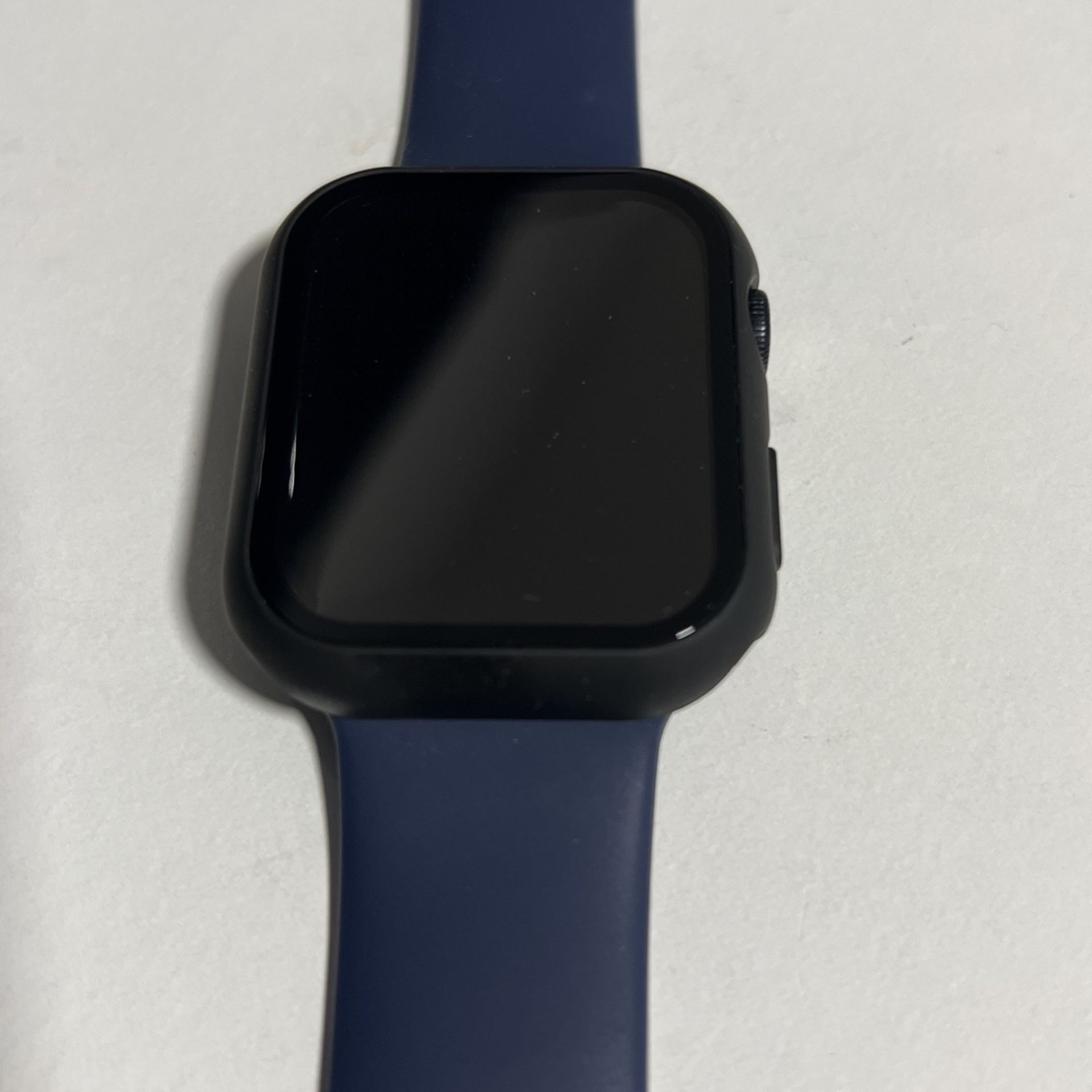Apple Watch Series 7 GPS + Cellular, 45mm Midnight Aluminum