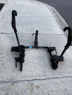 KUAT TRANSFER V2 SERIES 2" RECEIVER 2-BIKE STEEL BIKE RACK BLACK UNIVERSAL T222B. Very good condition with hitch.