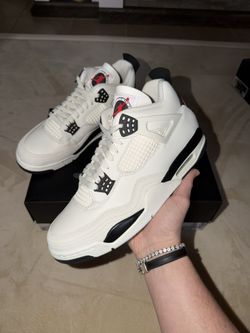 Jordan 4 Retro Flight Club / Size 5.5Y / Size 11.5M
