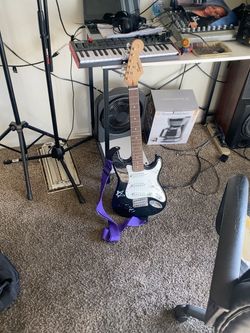 Squier Stratocaster Electric Guitar Black