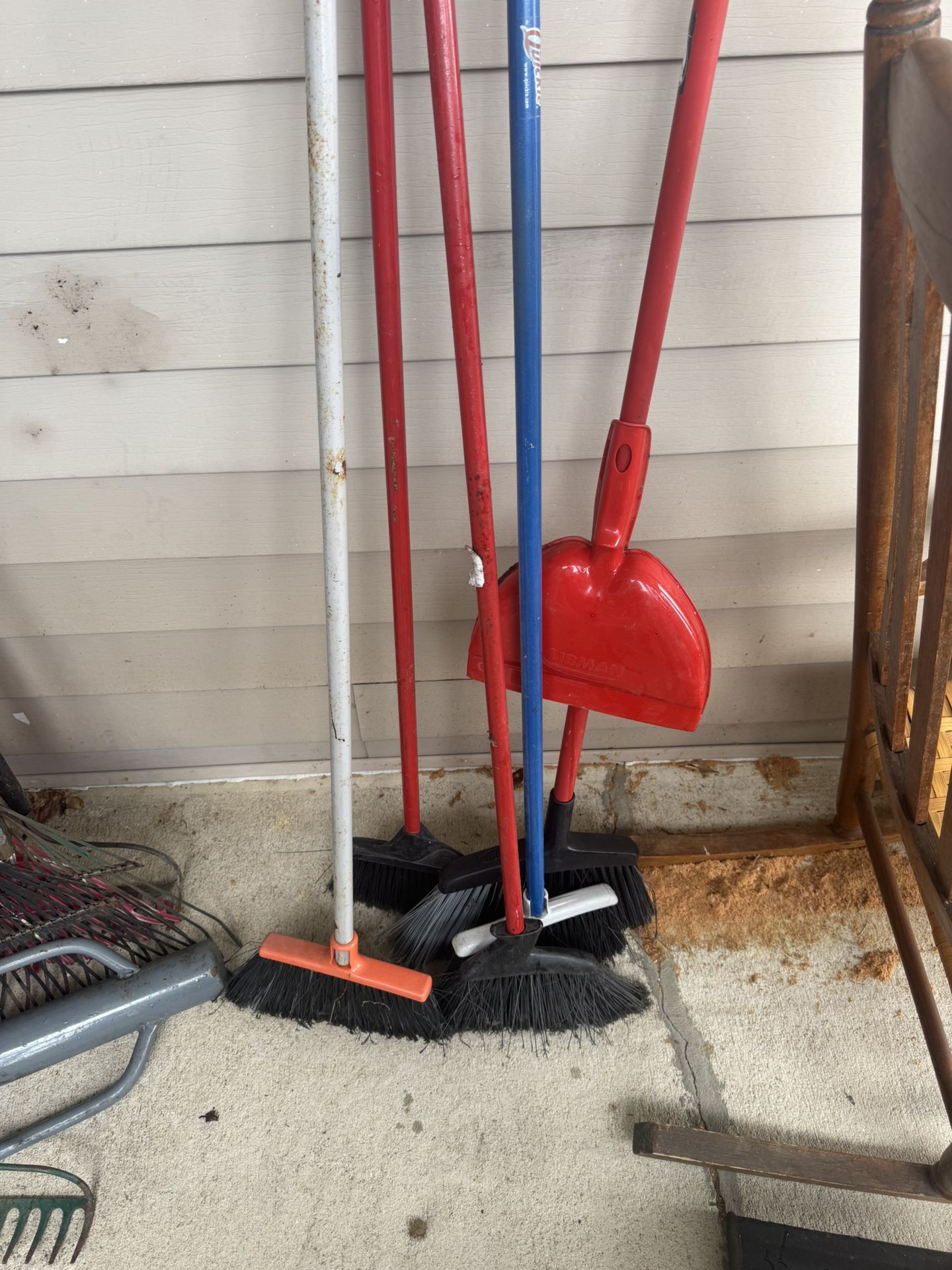 5 Brooms And A Dust Pan