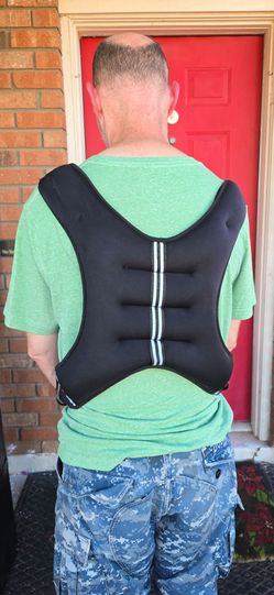 Bally Total Fitness Weighted Vest (20 LB)