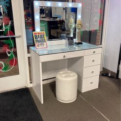 Vanity Set W/stool! $999 🤍🏠