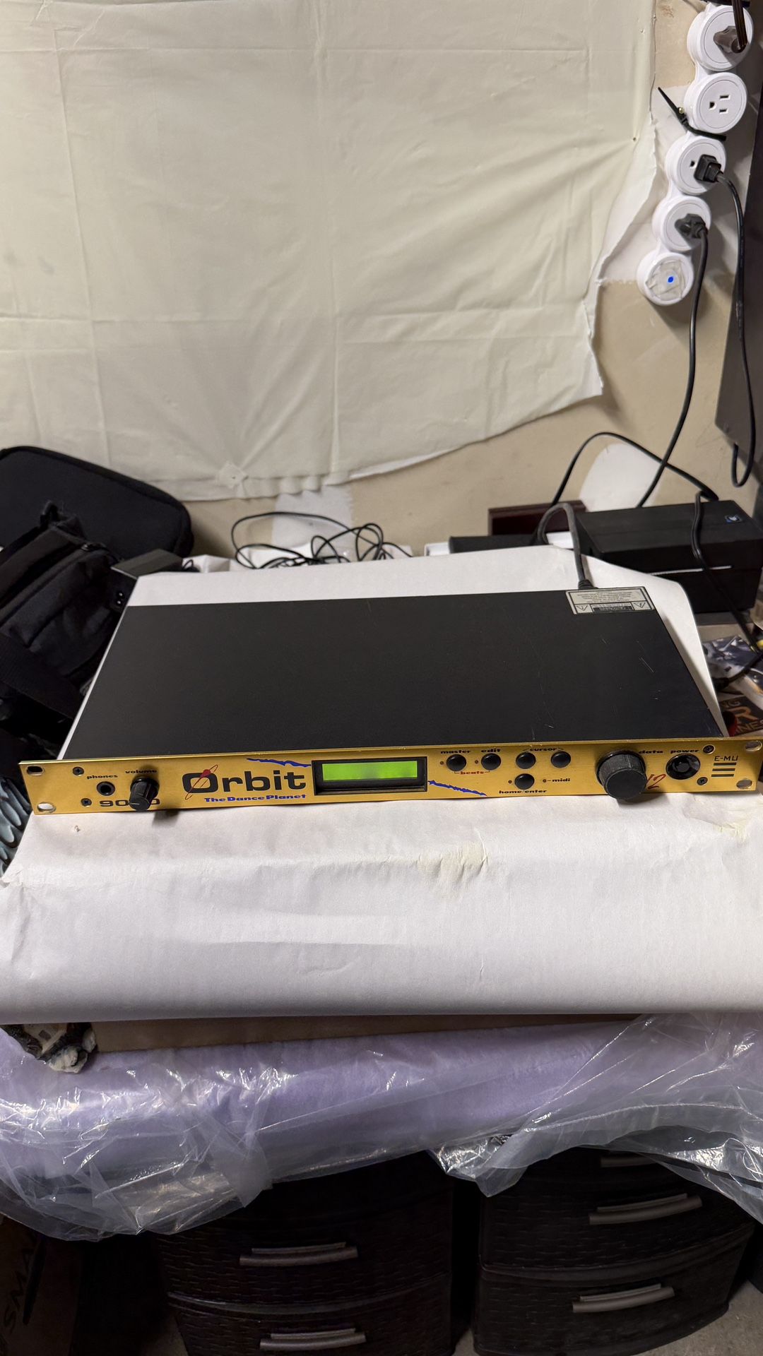 E-MU Orbit 9090 Dance Planet Rack Synth Module – 100V Japan Import