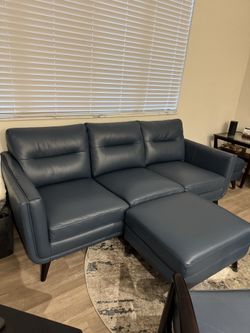 Modern Sofa Set w/ 2 Recliners & 2 Ottoman – Cindy Crawford – Clean!