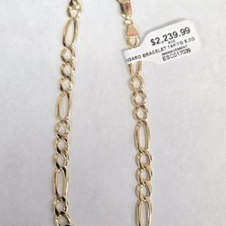 14kt Gold Figaro Bracelet 8"