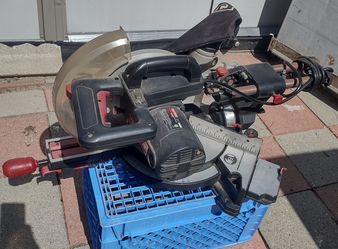 Craftsman 10-in Sliding Compound Miter Saw with Laser Trac