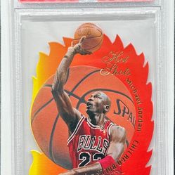 1996-97 Flair Showcase Michael Jordan Hot Shots Die Cut Insert #1 PSA 9 Bulls