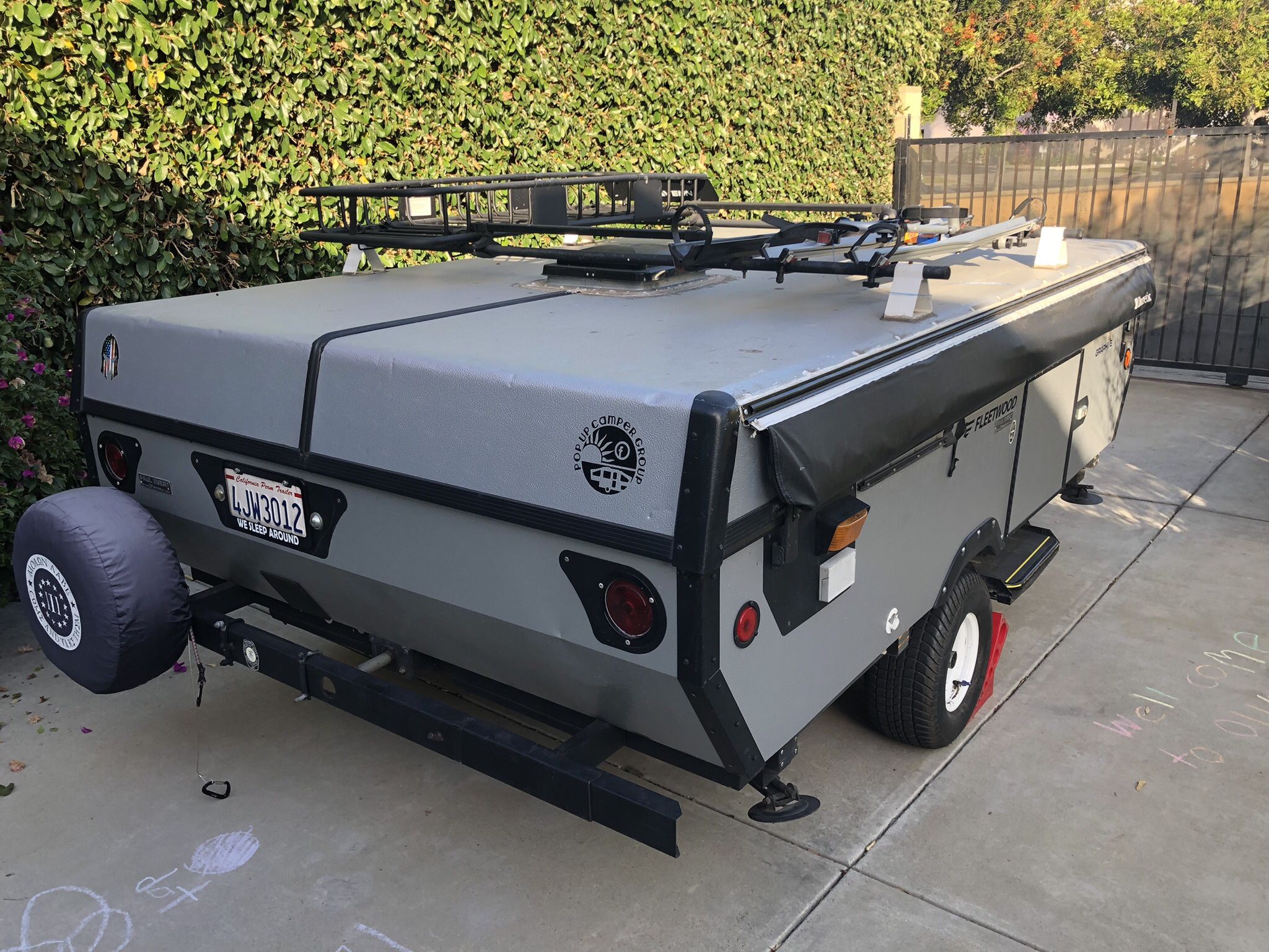 2008 Fleetwood Pop up Camp Trailer 