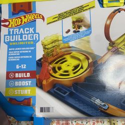 Hot Wheels Track Builder 