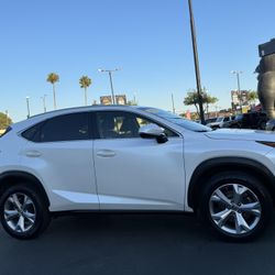 2017 LEXUS NX 200t $23.995