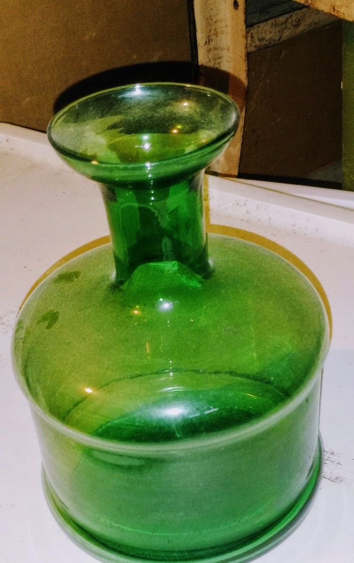 Amazing Antique Emerald Vase