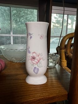 Vintage FTD Porcelain Small Vase 1992 Footed White