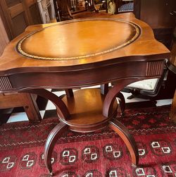 Antique 1900 Mahogany Leather inlay Designed Accent Table.