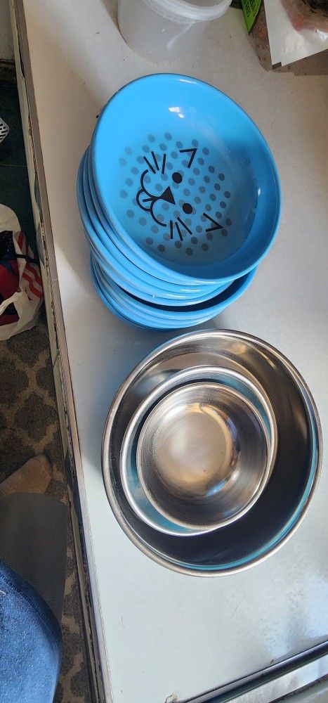 Pet Bowl Cats And Dogs. (New) Various Sizes