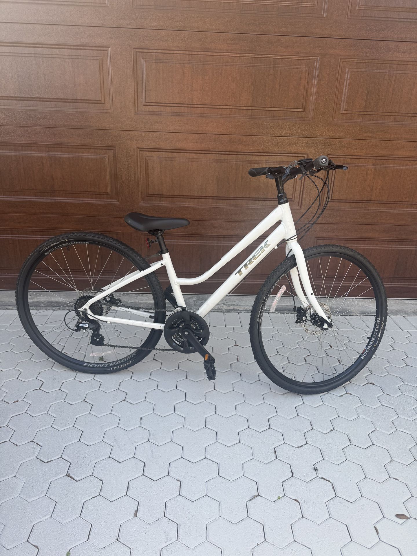 Trek Verve Disc Lowstep (NEED GONE)