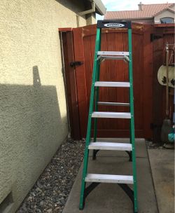 Werner 6’ fiberglass non-conductive ladder