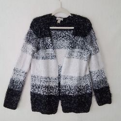 LOFT Super Plush Knit Cardigan Style Sweater Size Small in Black, White Color Block