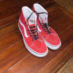 Red vans High Tops