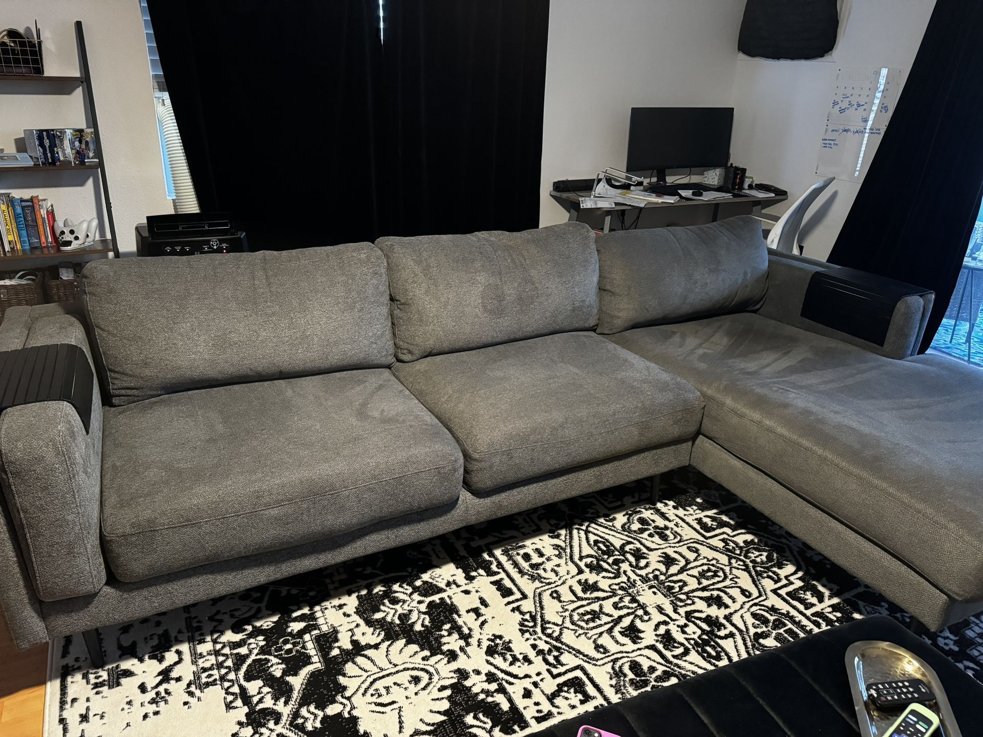 Sofa With Chaise