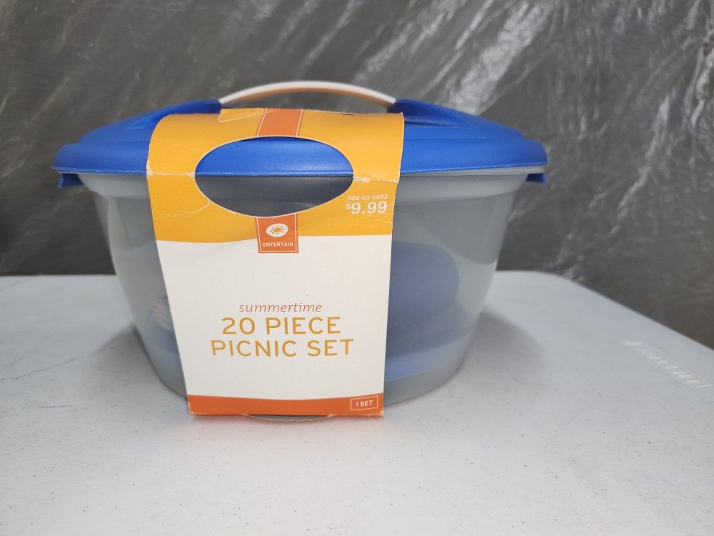 20 Piece Salad Picnic Set