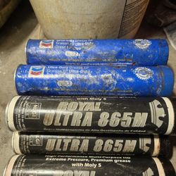 15 Royal Ultra 865M and 9 Chevron Ultra Duty Grease