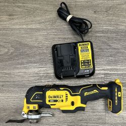 Dewalt Multi Tool DCS356 With Charger
