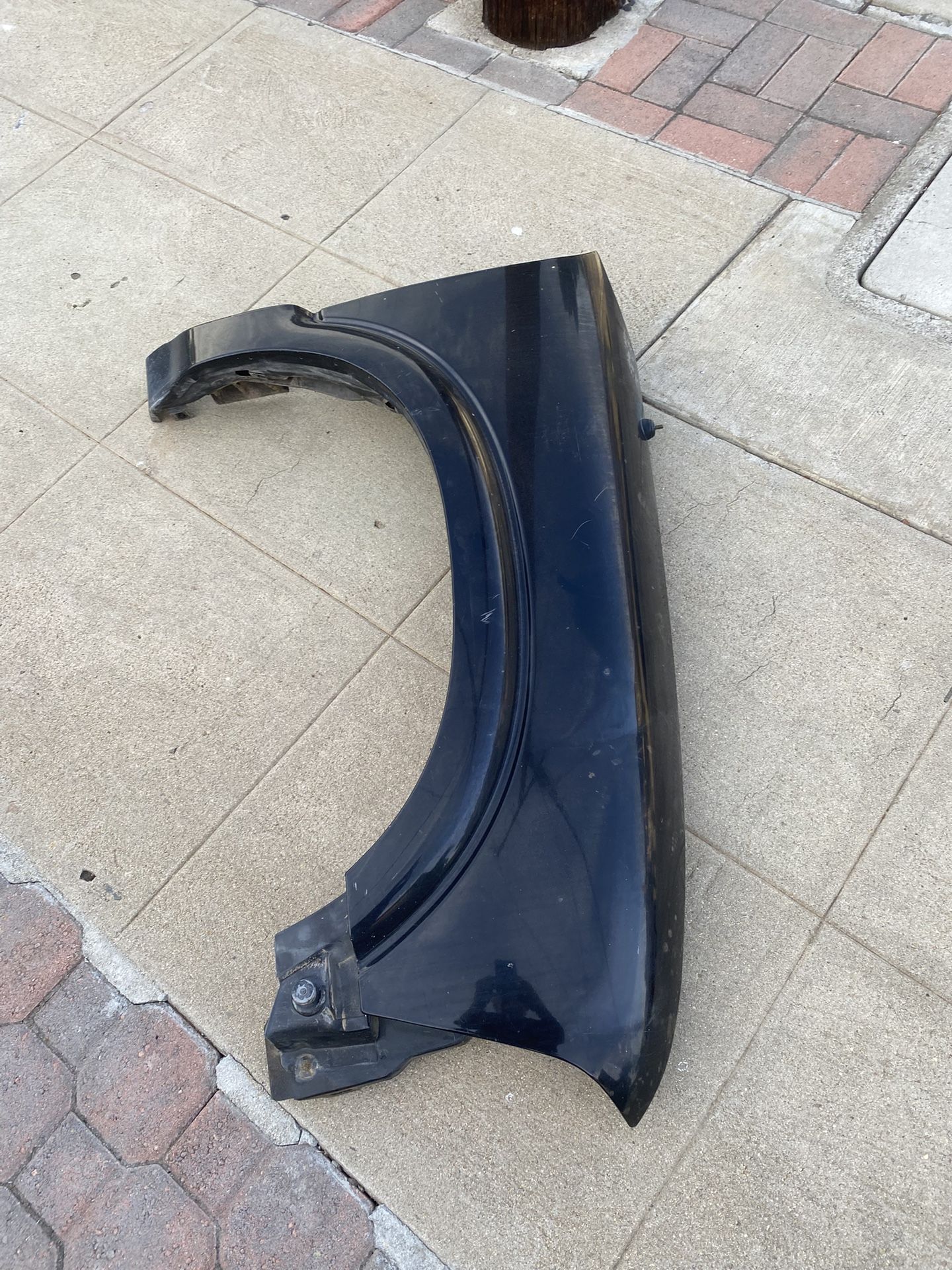 Passenger fender believe it fits 1998 to 2004 Chevy S-10 or Sonoma