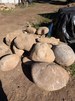 Free rocks and landscaping boulders self load you haul.