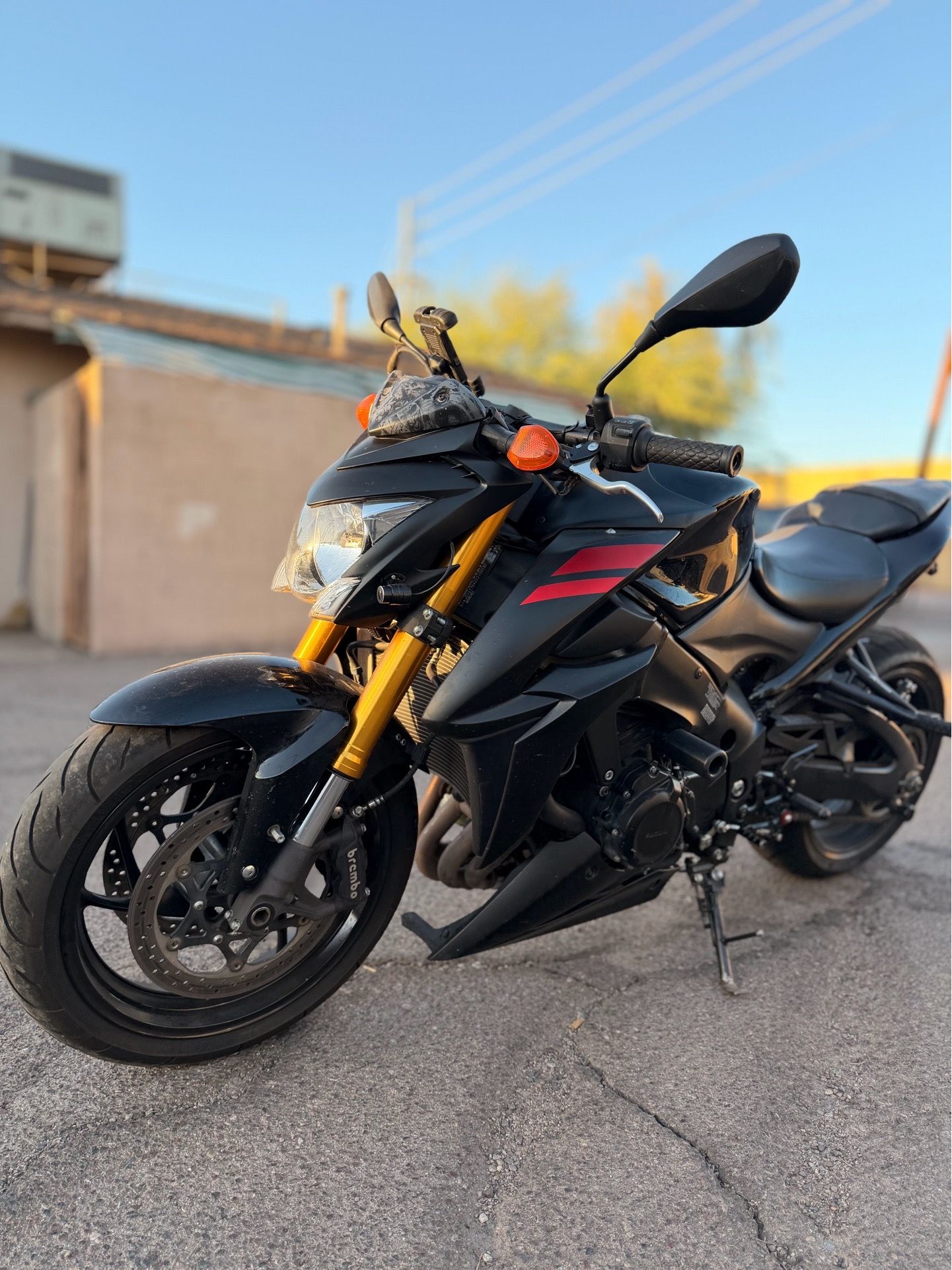 Suzuki gsxs 1000
