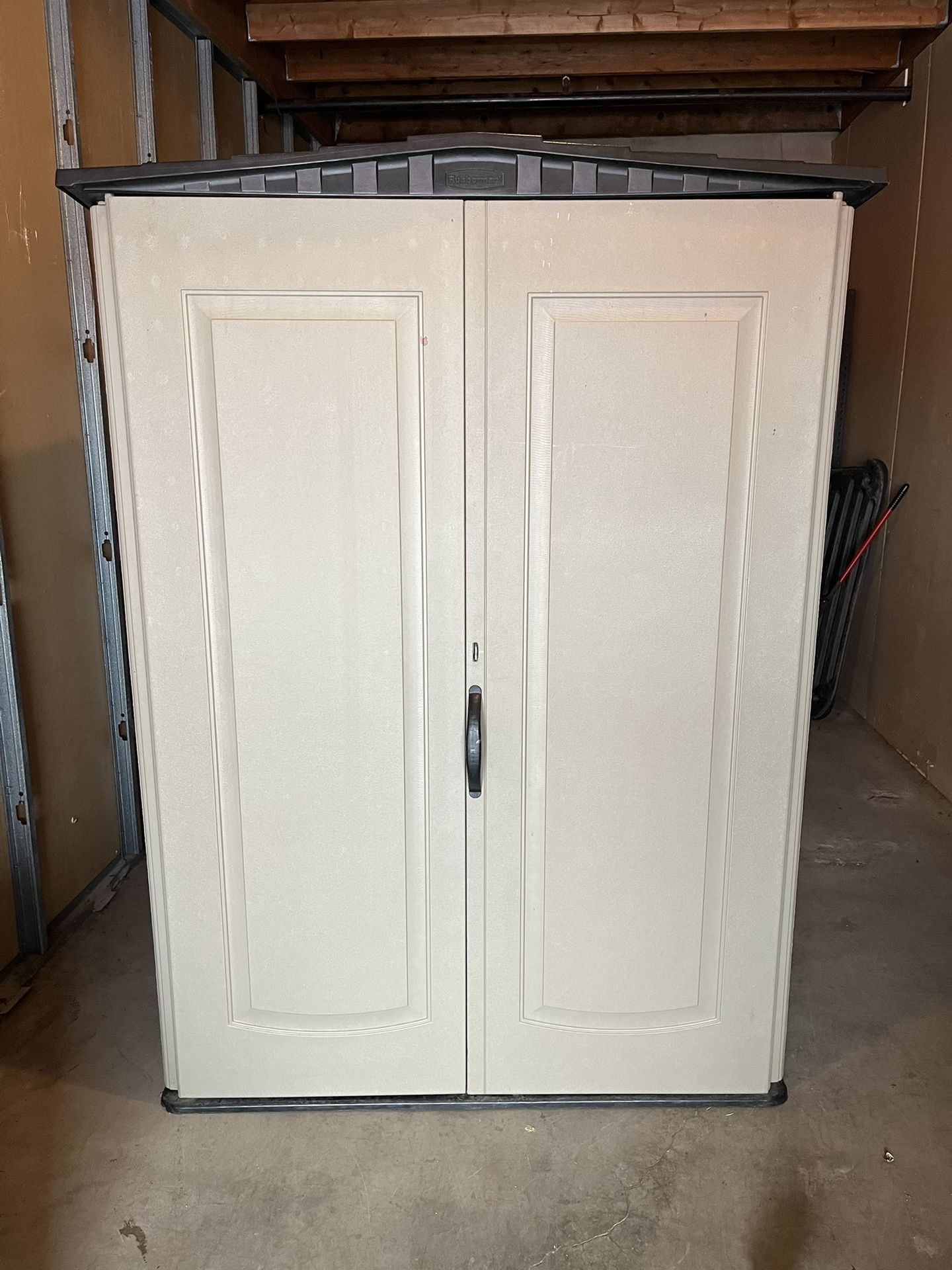 Rubbermaid Shed