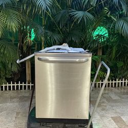 Stainless Steel Dishwasher “Frigidaire” ••• NEEDS REPAIR ••• Only $60