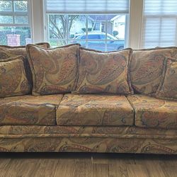 Matching Sofa and Loveseat