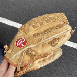 Rawlings 8526 Robin Yount Baseball Glove Deep Well Pocket RH Throw RHT