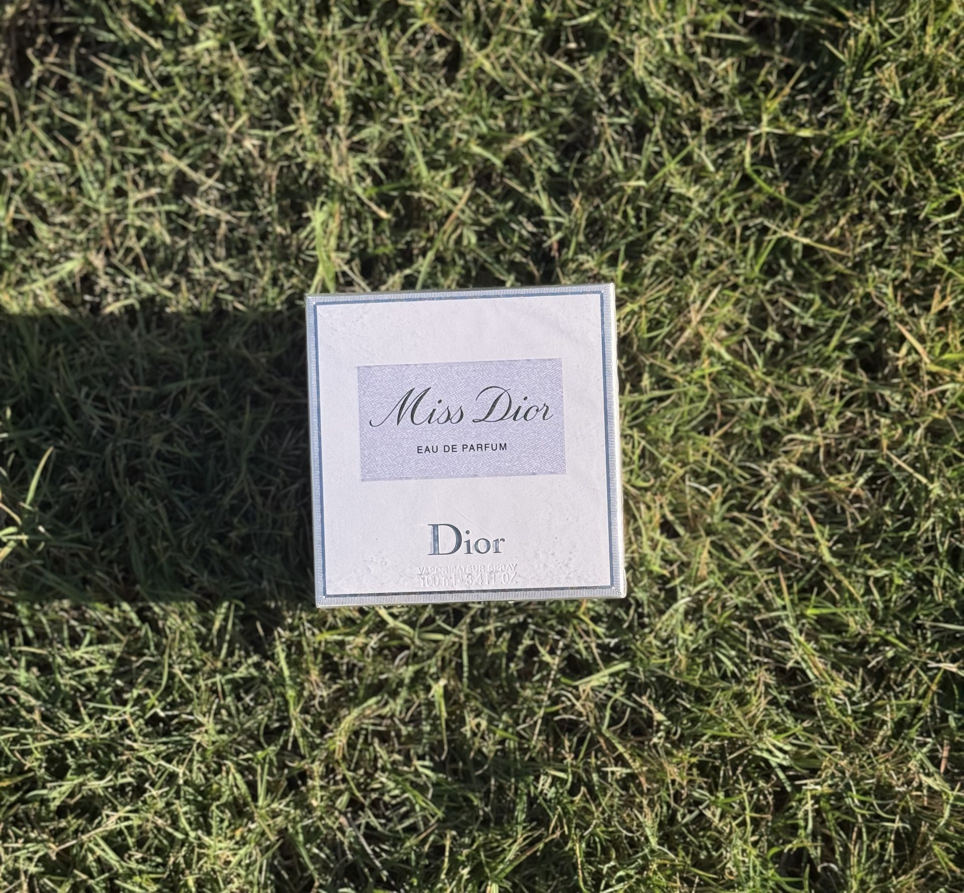 Miss Dior Eau de Parfum – Elegant Romantic & Timeless Fragrance for Women