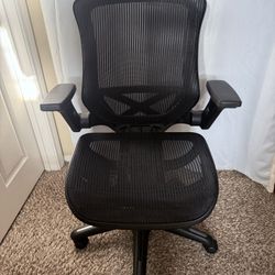 Costco Office Desk Chair School Work Good Condition 