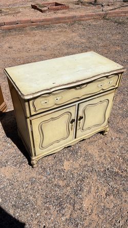 Sewing machine, chest/dresser