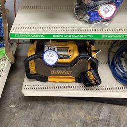 Dewalt Radio With Battery And Charger
