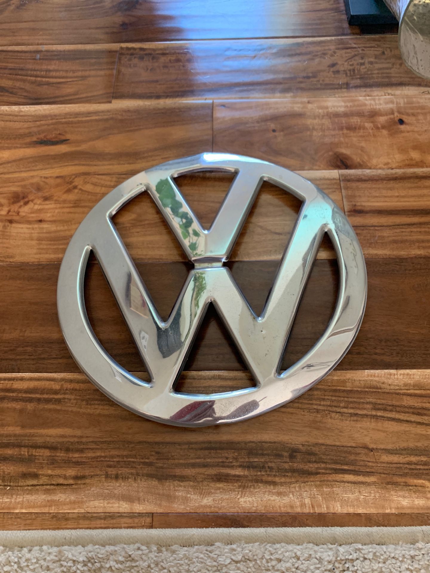 Vintage Volkswagen Bus Emblem 10”