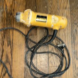  Dewalt DW660 Cut-Out Tool