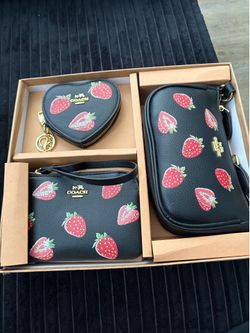 Coach Women’s Purse Set