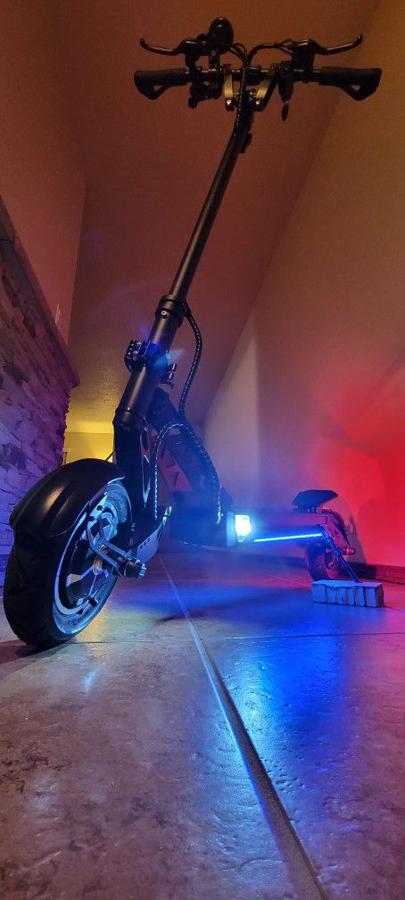 Electric Scooter Apollo Ghost 