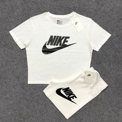 Women Nike Cropped Set, White, Large