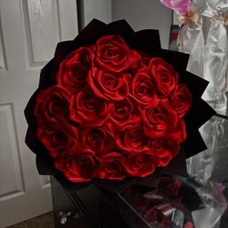 Order Your Eternal & Real Roses