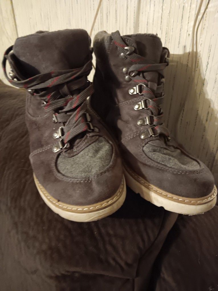 Women's Grey Size 8 Hiking Boots