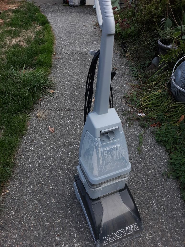 Hoover carpet shampooer works well