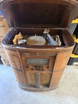 Vintage Packard Bell Radio/Record Player Console – Untested