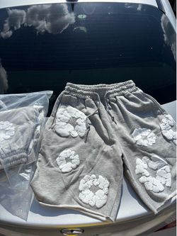 GREY DENIM SHORTS