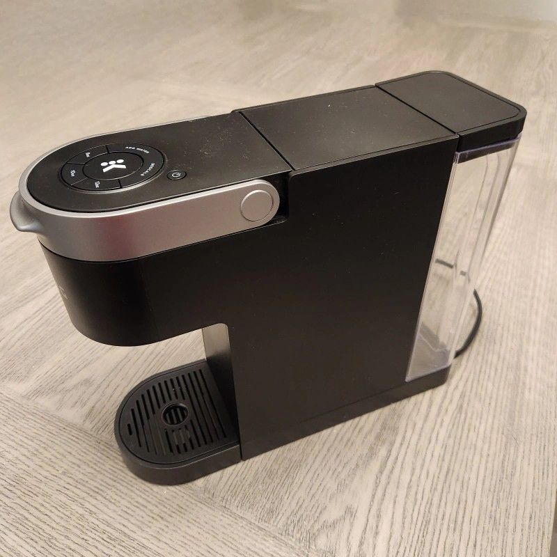 Keurig K-Slim Single Serve K-Cup Pod Coffee Maker, Multistream Technology, 3 Brew Sizes, Slim and Sleek Design, 46oz Removable Reservoir, Black