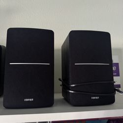 Edifier R1280db speakers